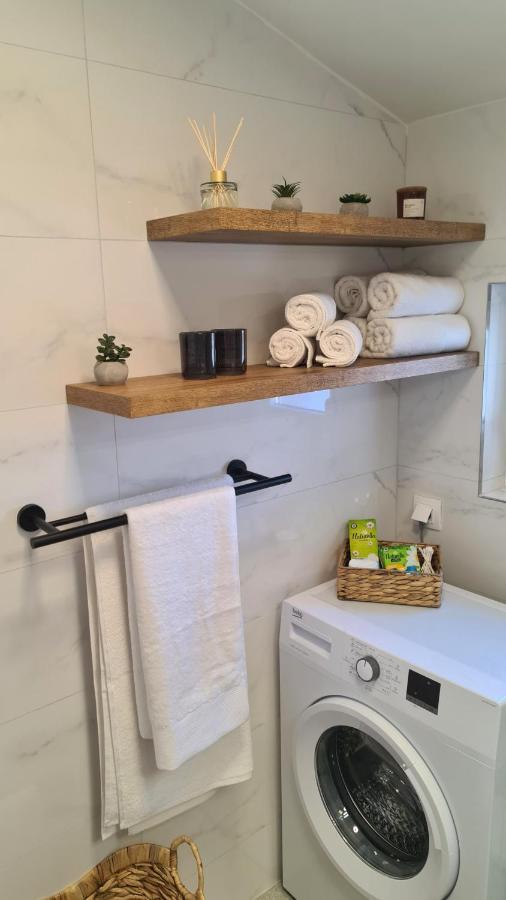 Family Oasis Apartment Zukve ヴーシ エクステリア 写真