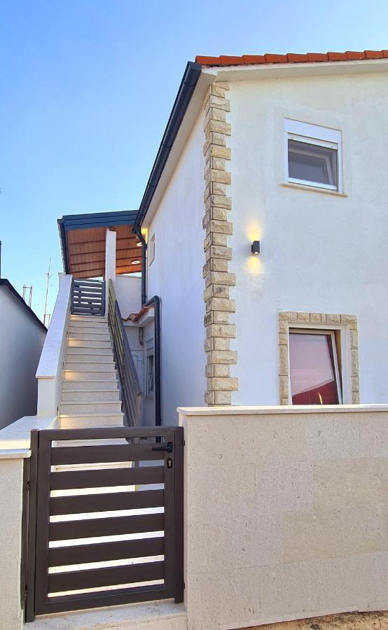 Family Oasis Apartment Zukve ヴーシ エクステリア 写真