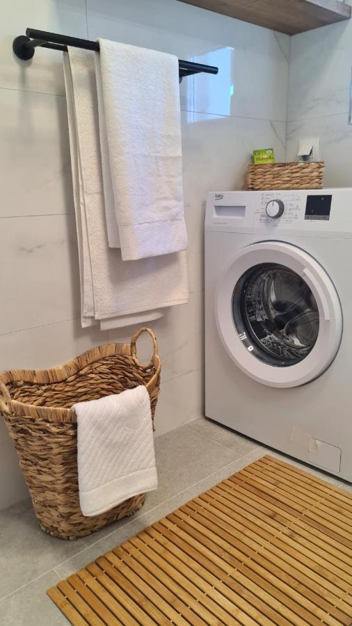 Family Oasis Apartment Zukve ヴーシ エクステリア 写真